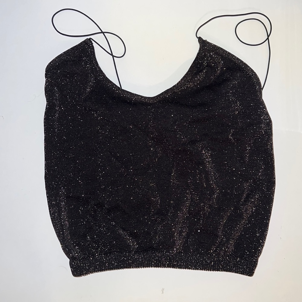 Free People Skinny Strap Seamless Brami Limited color black with gold!!